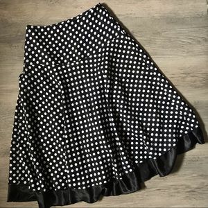♥️ 3/$15 Polka Dot Skirt